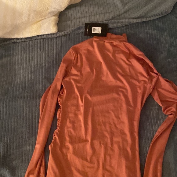 Peach midi turtle neck dress - Picture 3 of 3